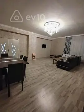 Kirayə verilir 3 otaqlı yeni tikili 190 m²