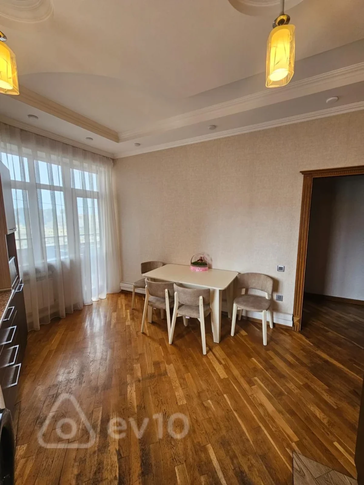 Kirayə verilir 2 otaqlı yeni tikili 80 m²