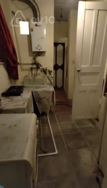 Kirayə verilir 1 otaqlı həyət evi 15 m²