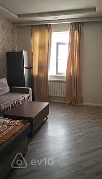 Kirayə verilir 2 otaqlı yeni tikili 55 m²