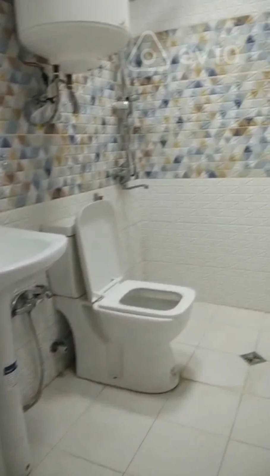 Kirayə verilir 2 otaqlı yeni tikili 55 m²