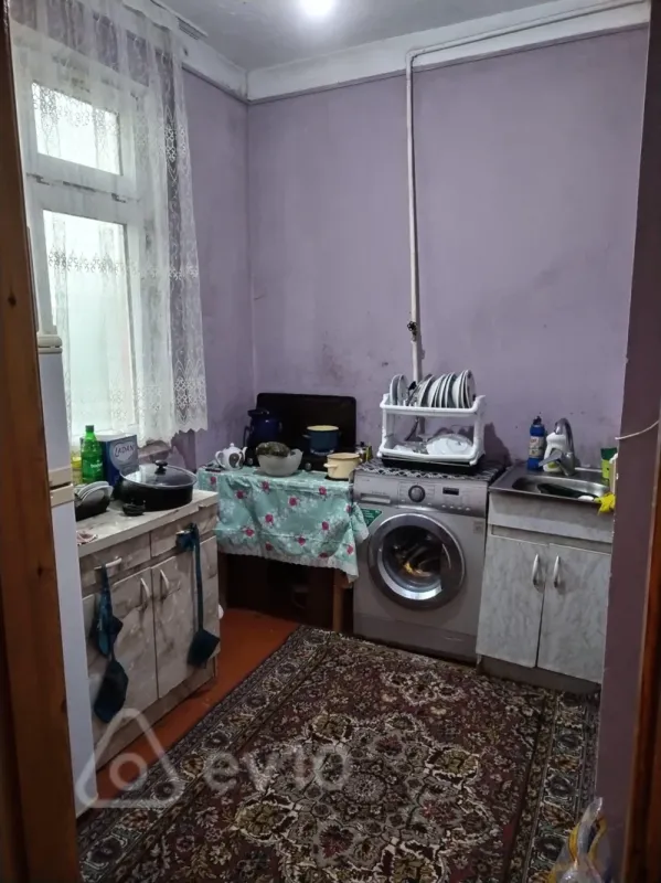 Kirayə verilir 2 otaqlı köhnə tikili 80 m²