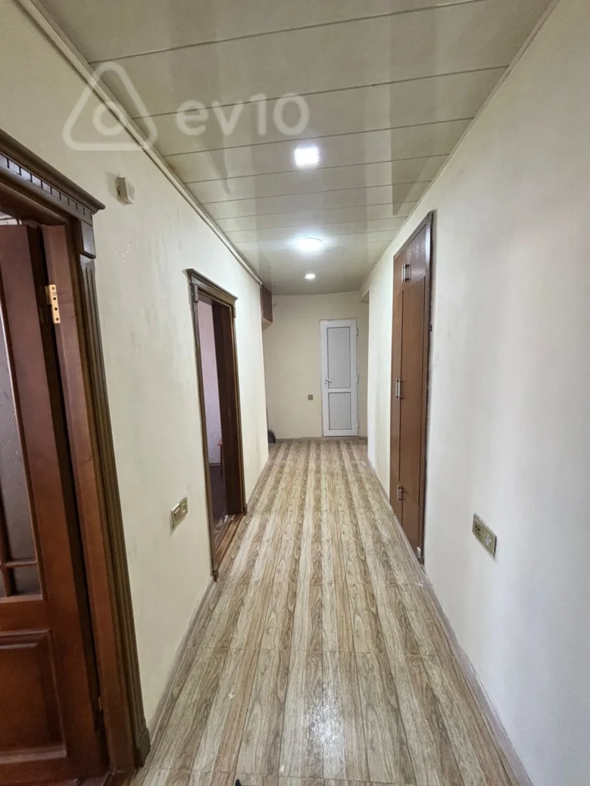 Kirayə verilir 3 otaqlı köhnə tikili 80 m²