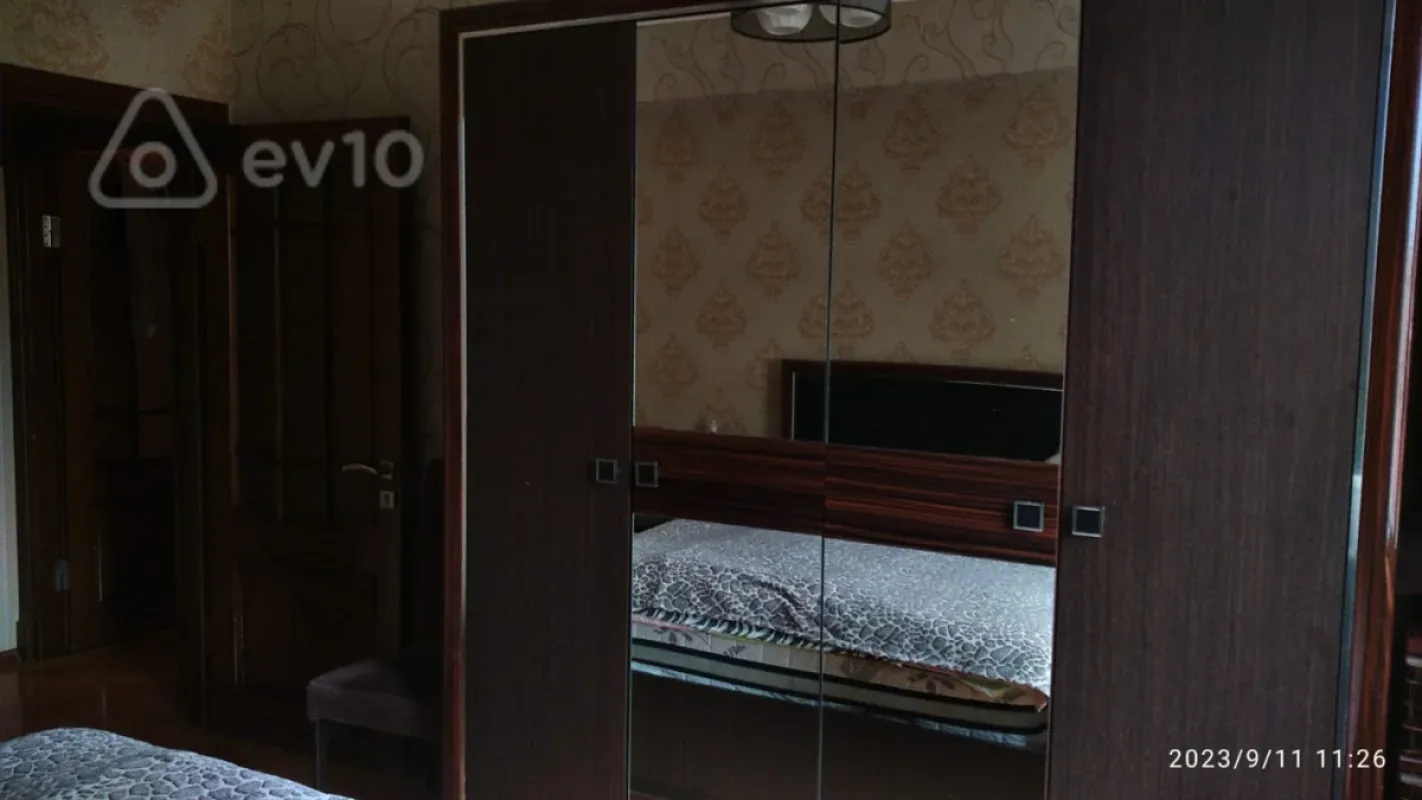 Kirayə verilir 2 otaqlı yeni tikili 78 m²