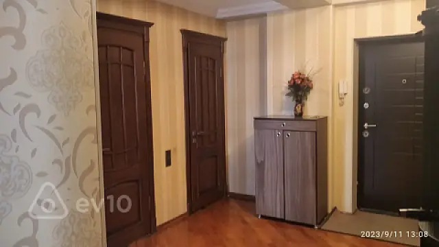 Kirayə verilir 2 otaqlı yeni tikili 78 m²