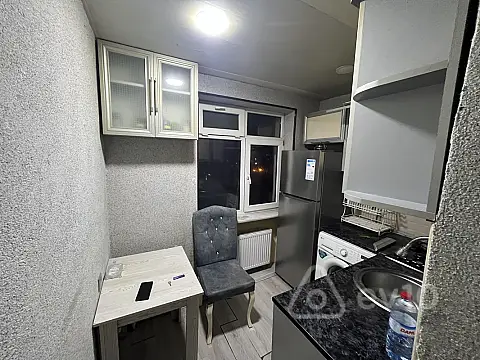 Kirayə verilir 2 otaqlı köhnə tikili 70 m² — Bakı, Nizami 2 otaq 70.00 m²