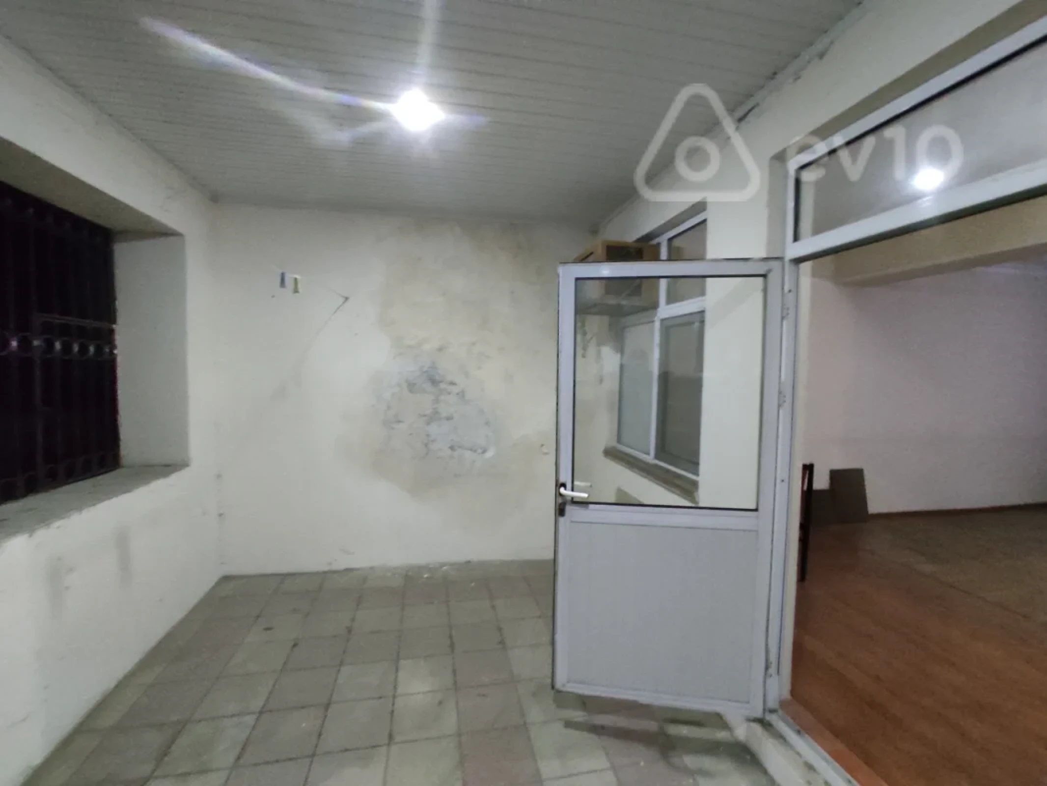 Satılır 5 otaqlı köhnə tikili 120 m²