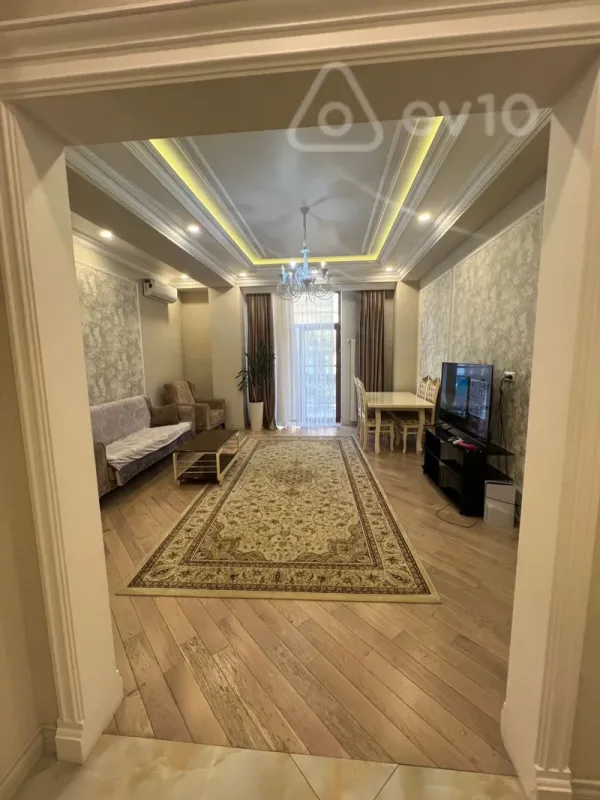 Kirayə verilir 3 otaqlı yeni tikili 150 m²