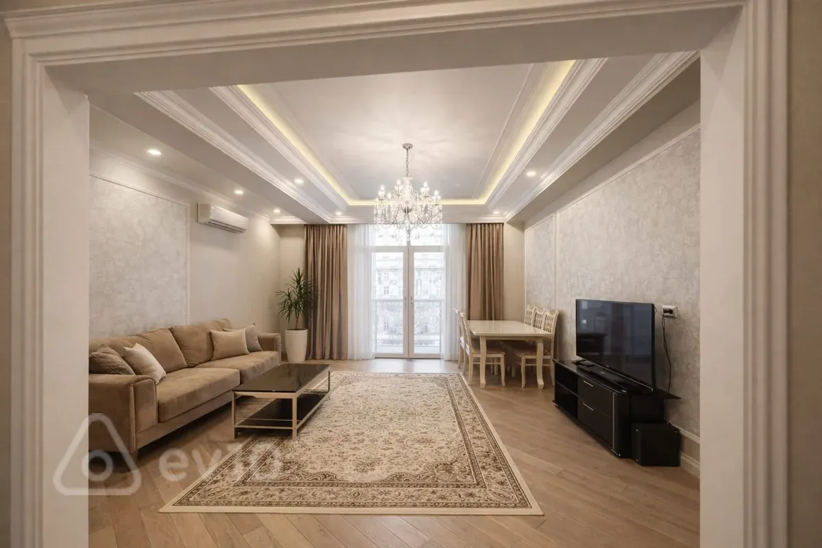 Kirayə verilir 3 otaqlı yeni tikili 150 m²