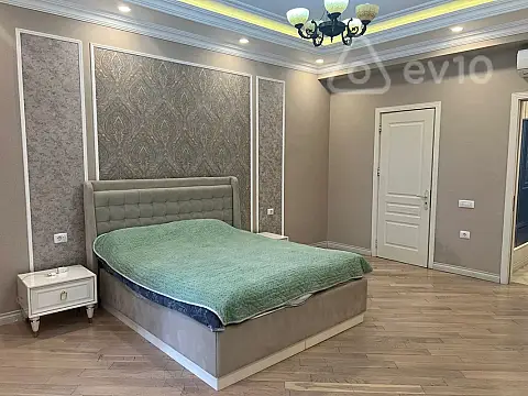 Kirayə verilir 3 otaqlı yeni tikili 150 m²