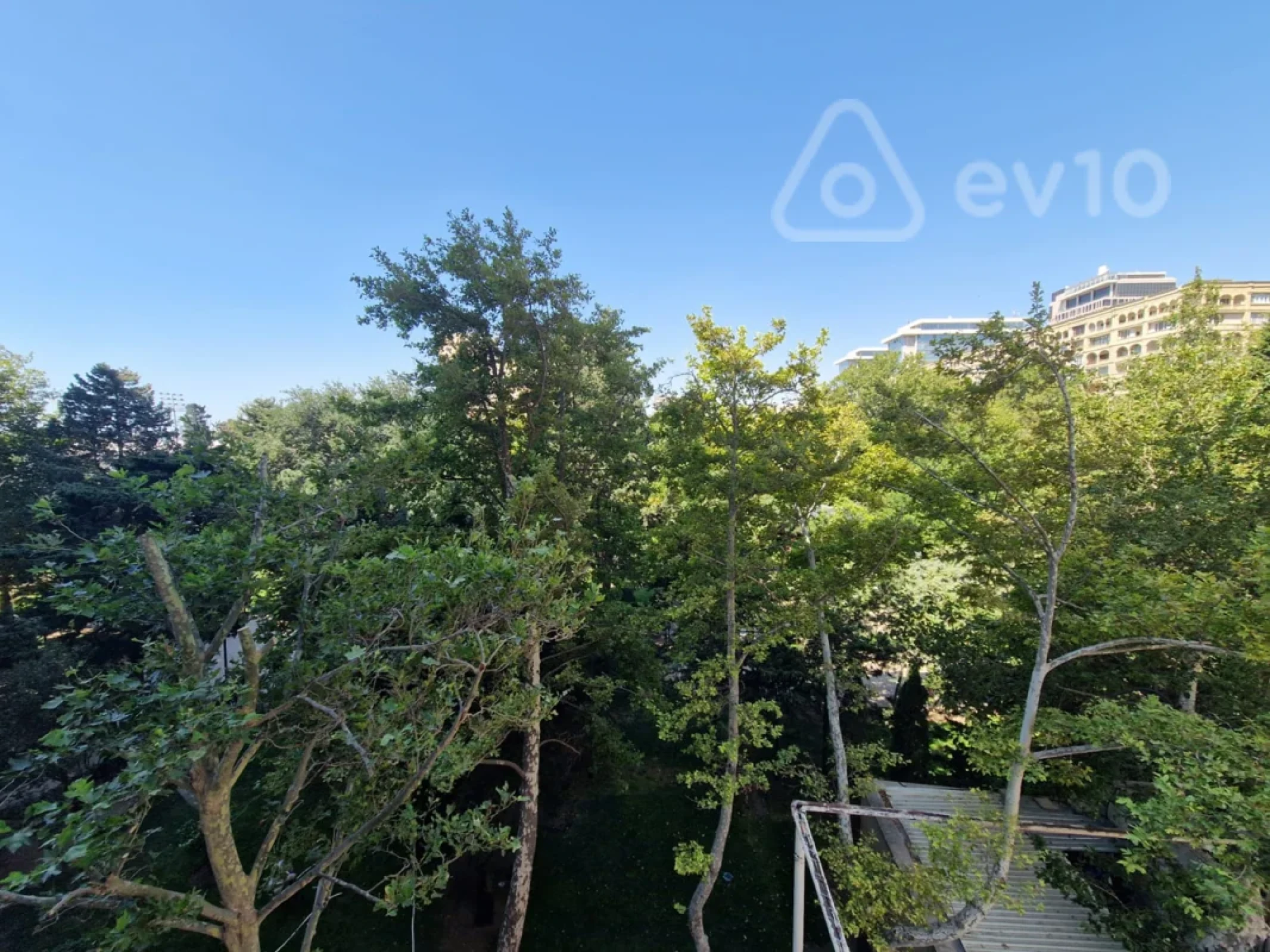 Kirayə verilir 4 otaqlı yeni tikili 170 m²