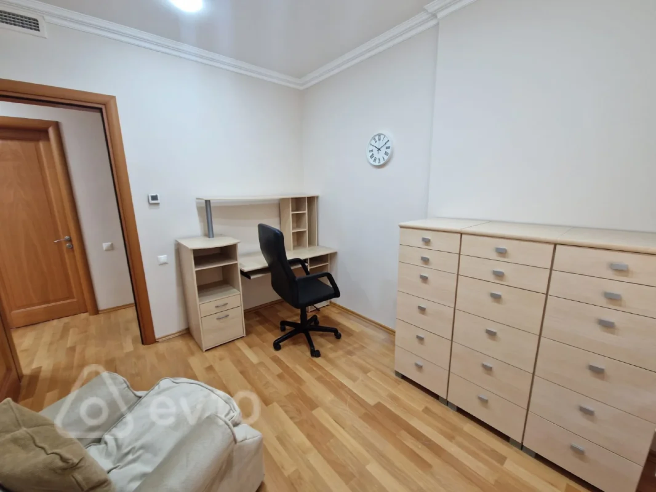 Kirayə verilir 4 otaqlı yeni tikili 170 m²