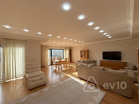 Kirayə verilir 4 otaqlı yeni tikili 170 m²