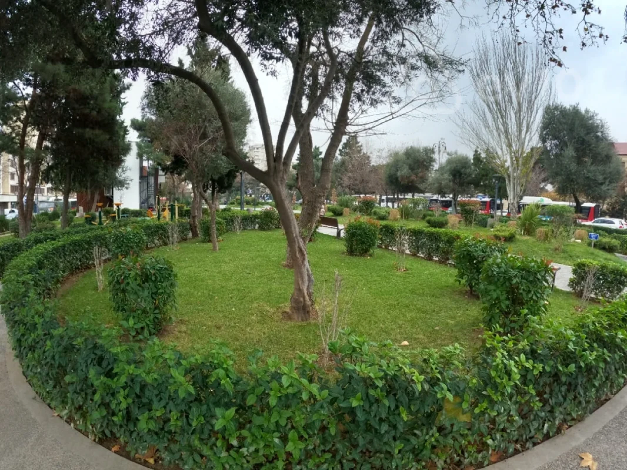 Kirayə verilir 2 otaqlı yeni tikili 112 m²