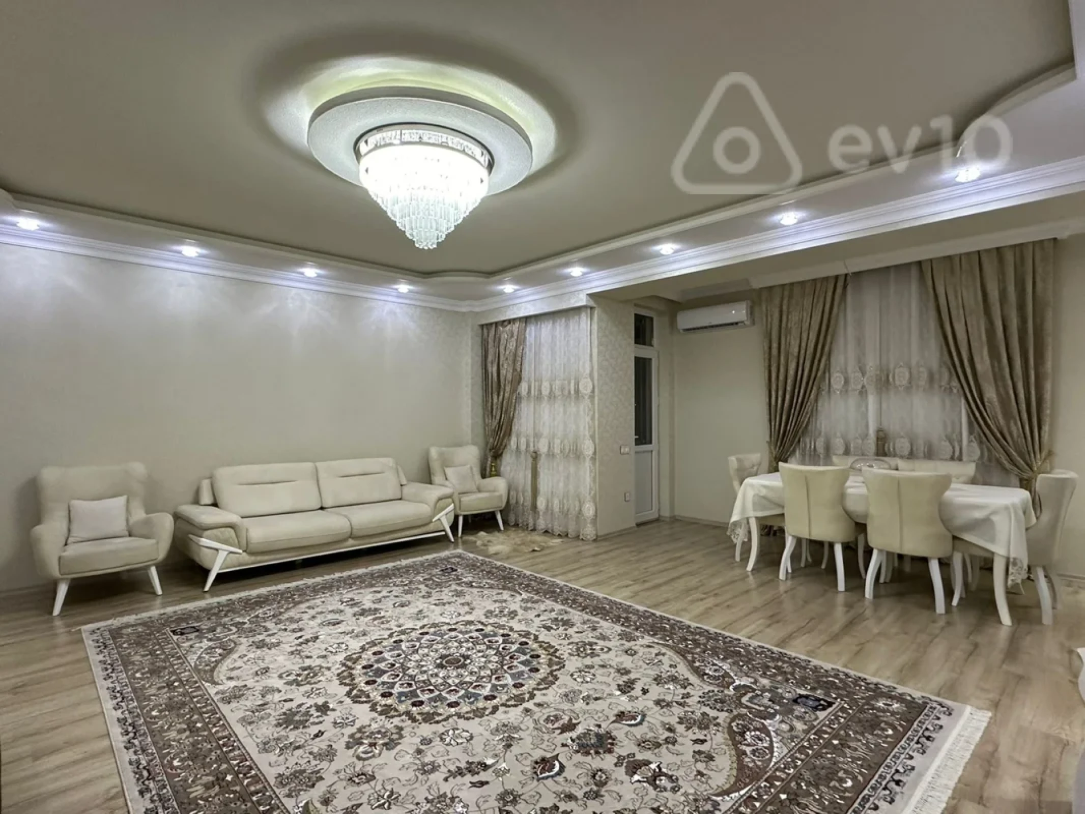 Kirayə verilir 2 otaqlı yeni tikili 112 m²