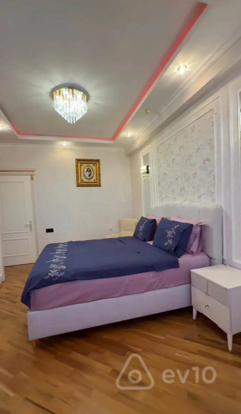 Satılır 2 otaqlı yeni tikili 101 m²