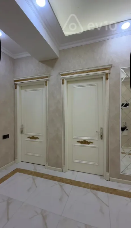 Satılır 2 otaqlı yeni tikili 101 m²