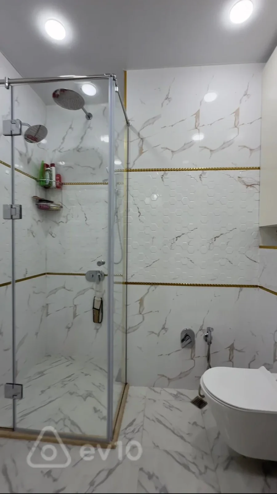 Satılır 2 otaqlı yeni tikili 101 m²