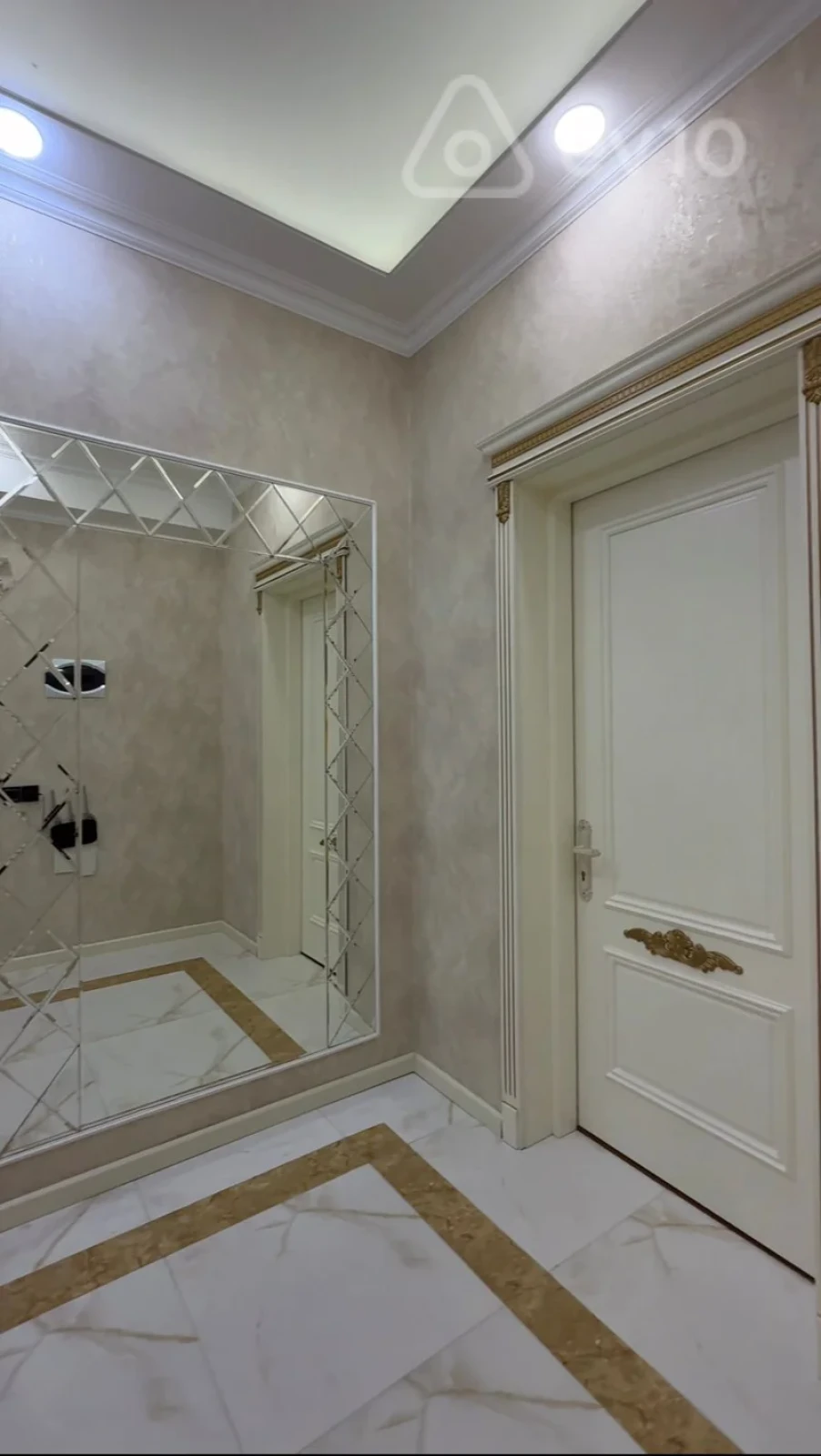 Satılır 2 otaqlı yeni tikili 101 m²