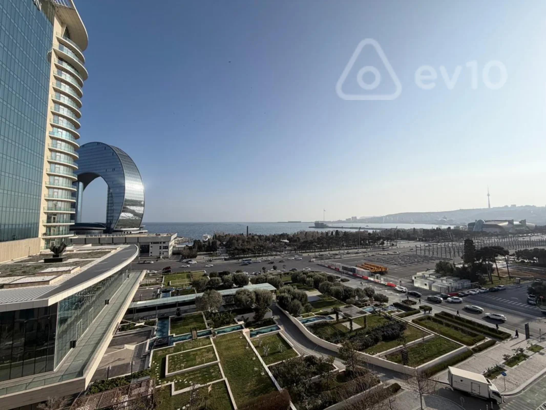Kirayə verilir 4 otaqlı yeni tikili 170 m²