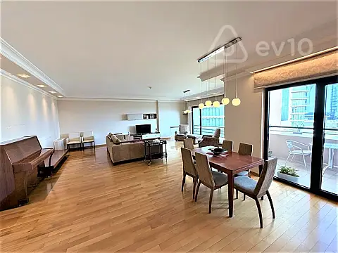 Kirayə verilir 4 otaqlı yeni tikili 170 m²