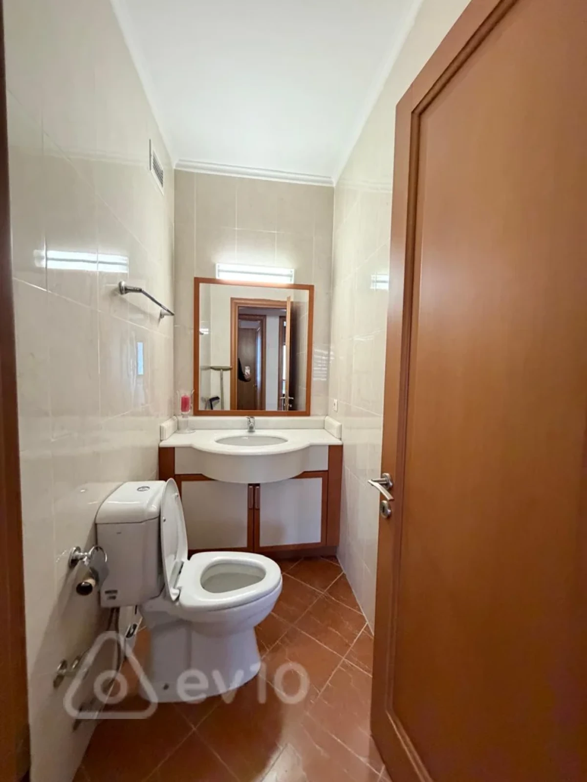 Kirayə verilir 4 otaqlı yeni tikili 170 m²