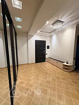 Satılır 4 otaqlı yeni tikili 147 m²