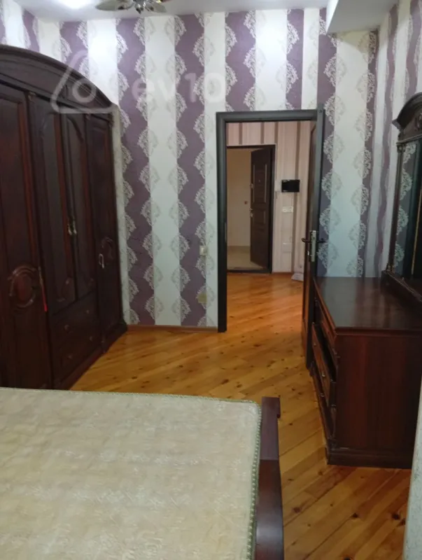 Kirayə verilir 2 otaqlı yeni tikili 60 m²