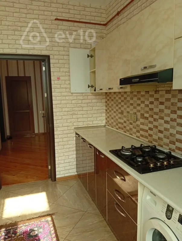 Kirayə verilir 2 otaqlı yeni tikili 60 m²
