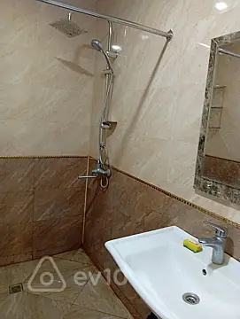 Kirayə verilir 2 otaqlı yeni tikili 60 m²