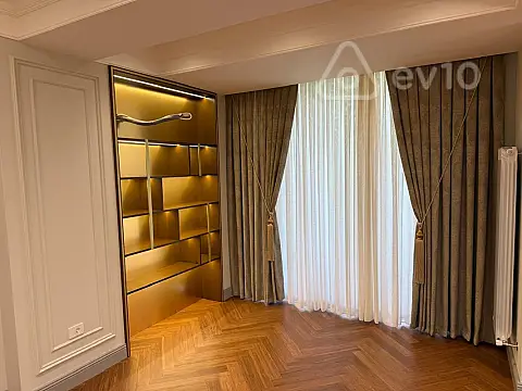 Satılır 4 otaqlı yeni tikili 179 m²