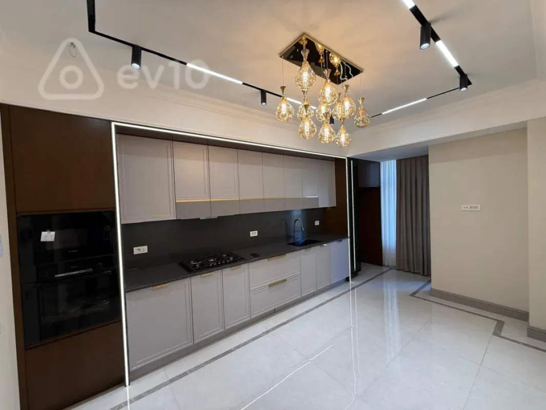 Satılır 4 otaqlı yeni tikili 179 m²