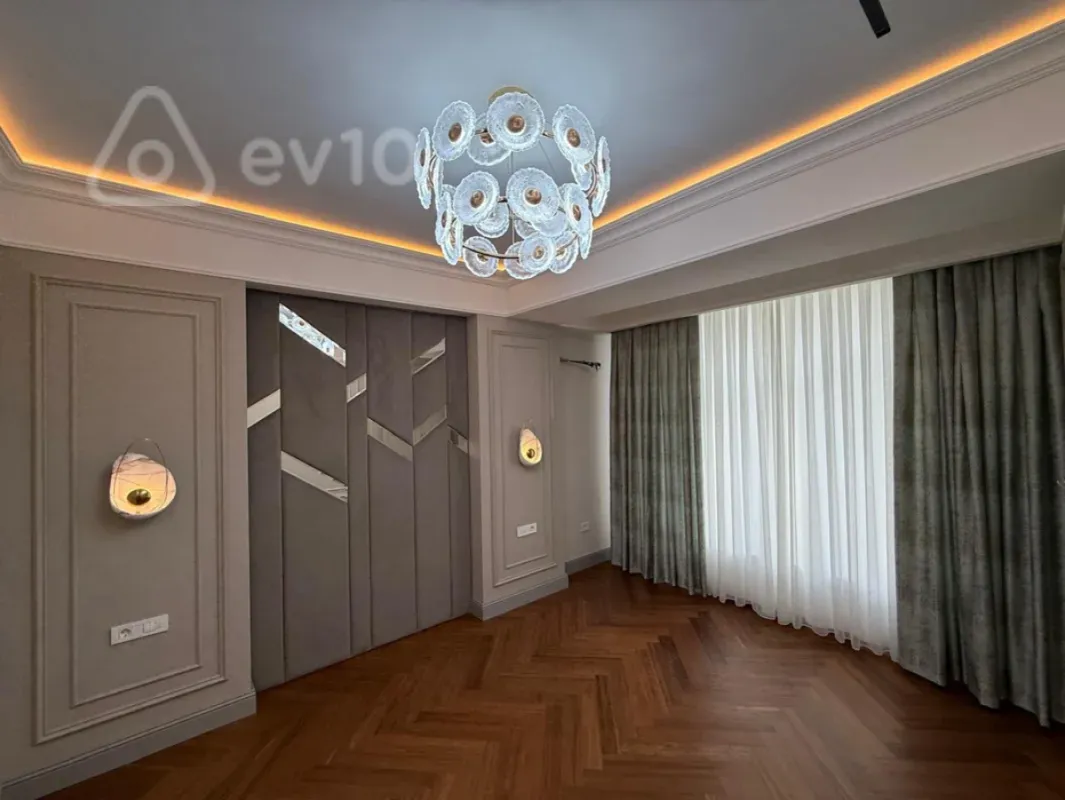 Satılır 4 otaqlı yeni tikili 179 m²