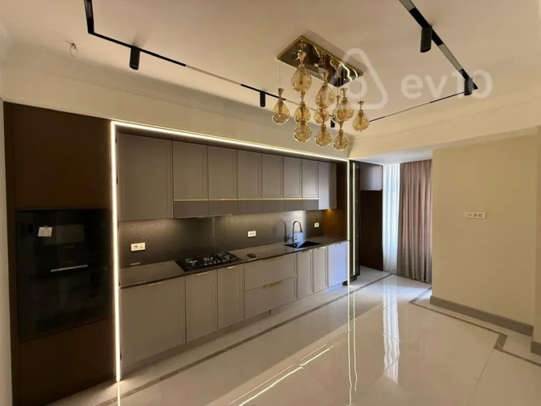 Satılır 4 otaqlı yeni tikili 179 m²