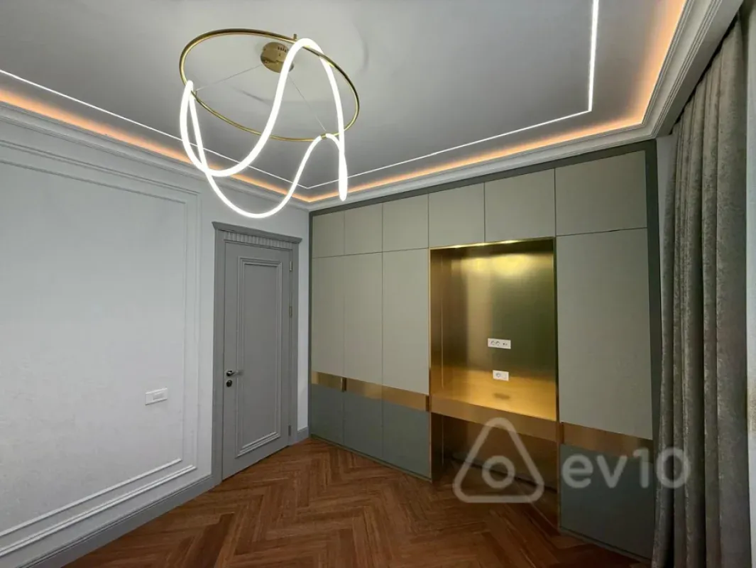 Satılır 4 otaqlı yeni tikili 179 m²