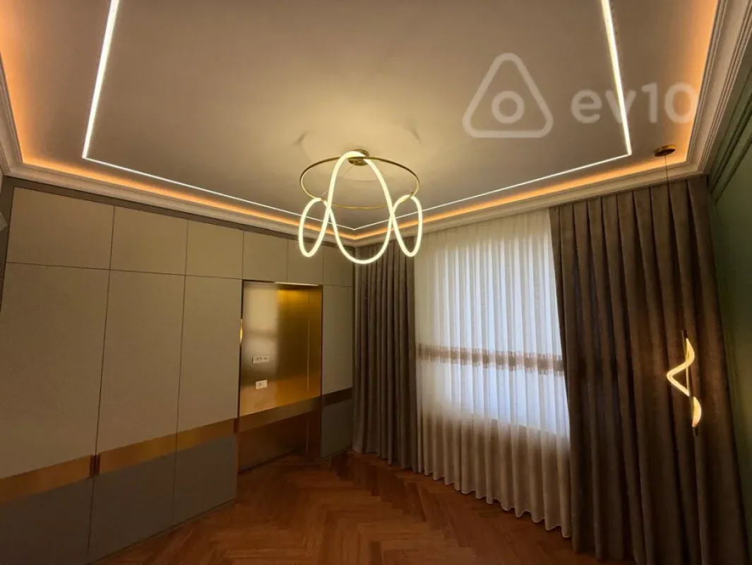 Satılır 4 otaqlı yeni tikili 179 m²