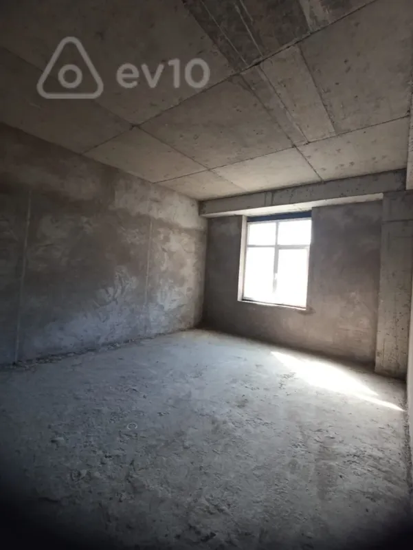 Satılır 3 otaqlı yeni tikili 125 m²