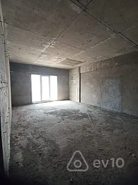 Satılır 3 otaqlı yeni tikili 125 m²