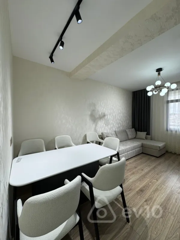 Satılır 2 otaqlı yeni tikili 50 m²