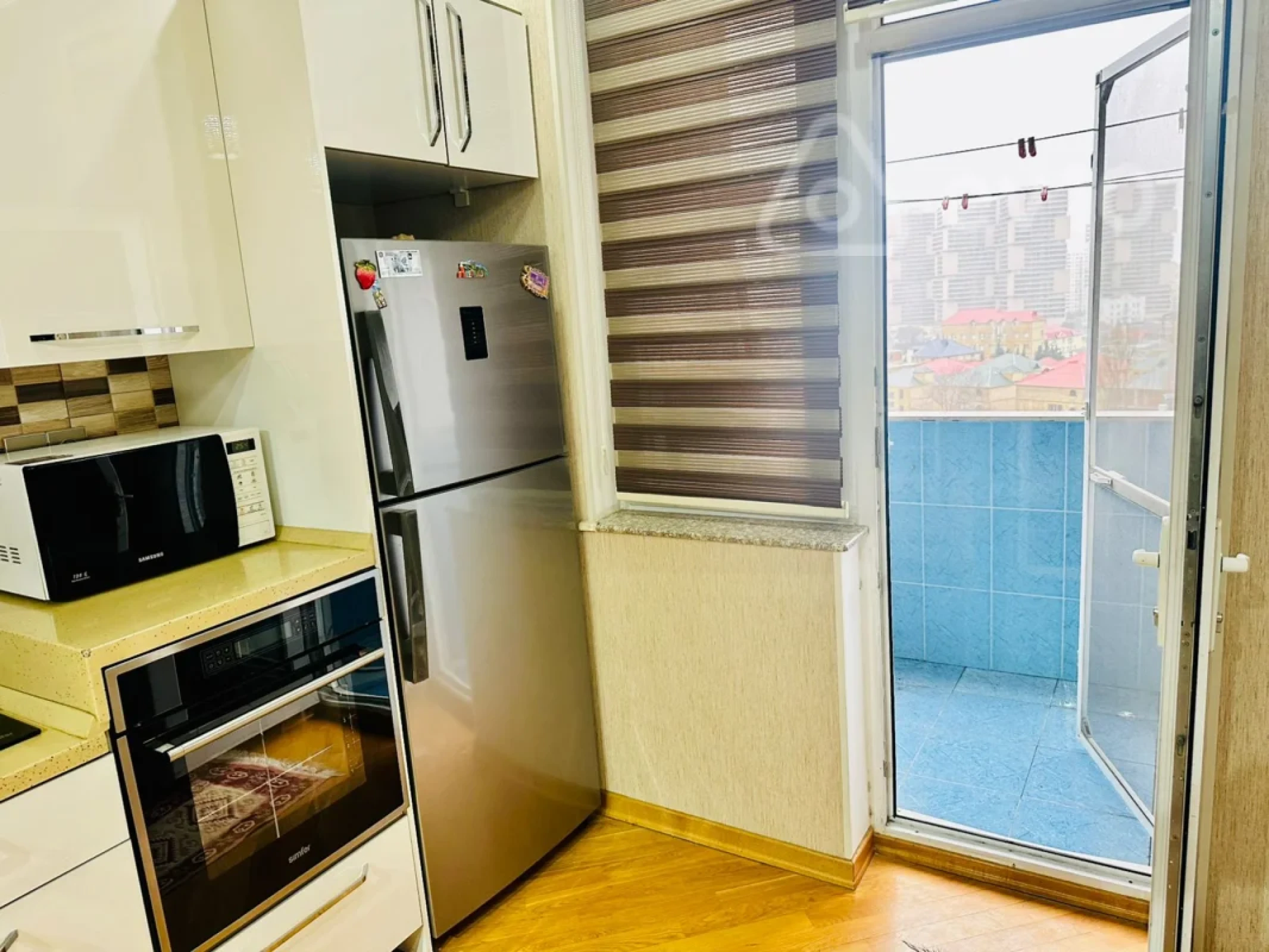 Kirayə verilir 3 otaqlı yeni tikili 123 m²