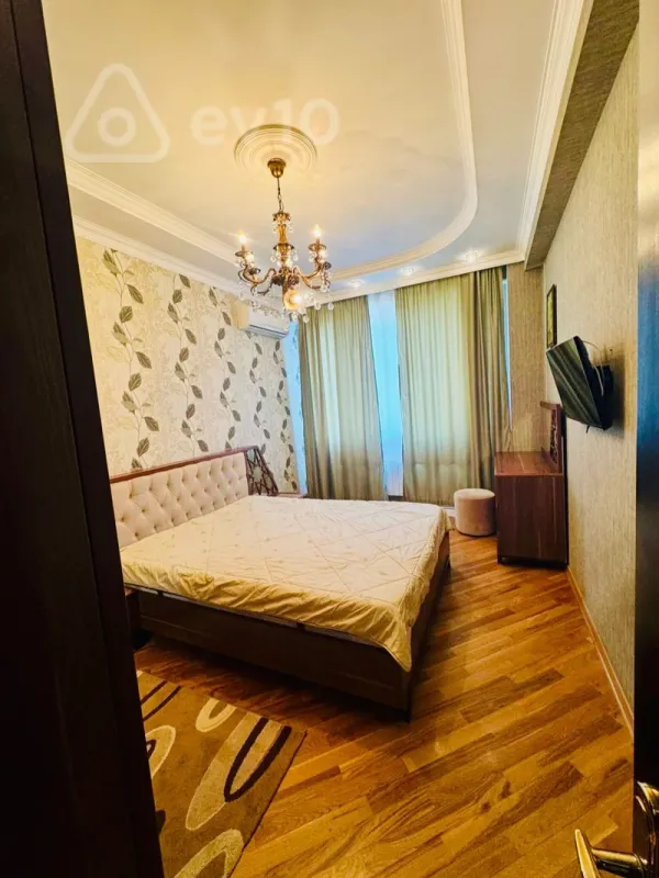 Kirayə verilir 3 otaqlı yeni tikili 123 m²