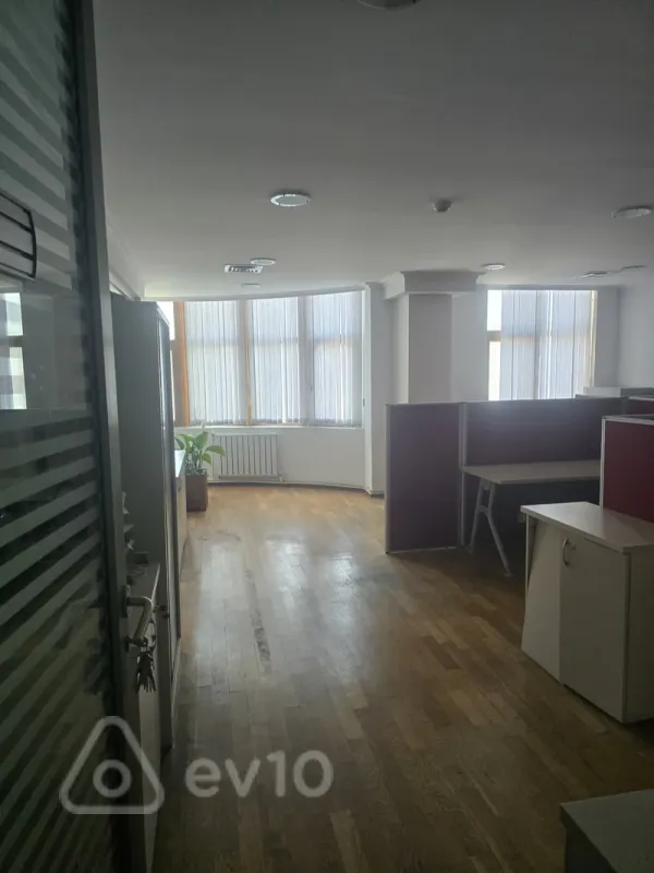 Satılır mənzil 676 m²