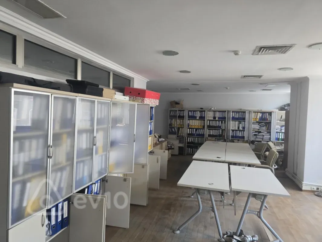 Satılır mənzil 676 m²