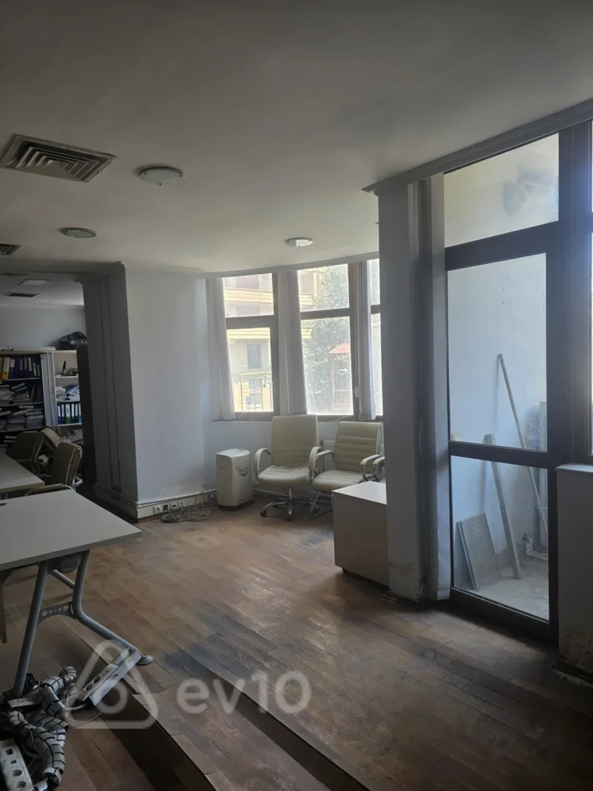 Satılır mənzil 676 m²