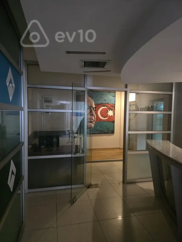 Satılır mənzil 676 m²