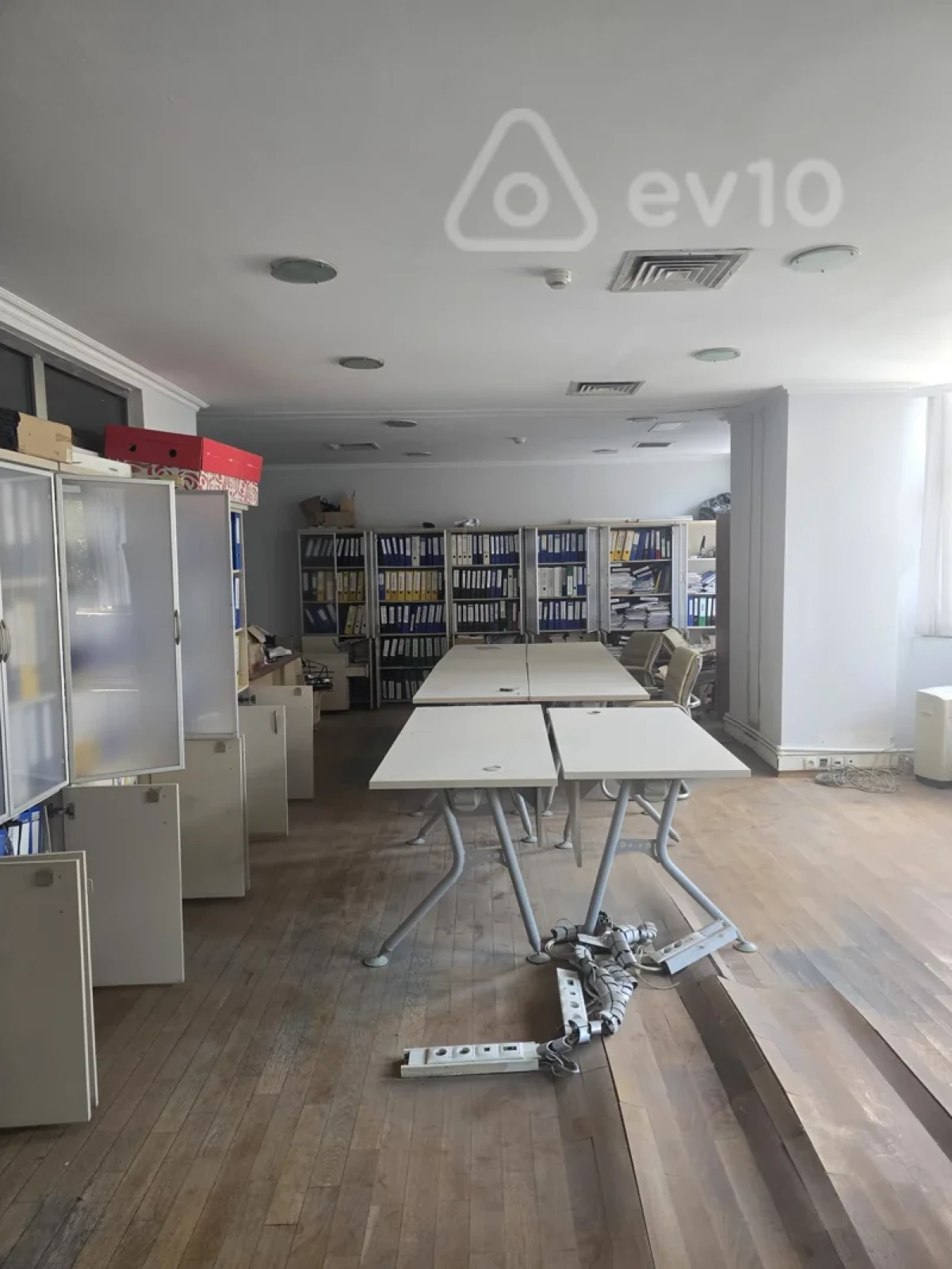 Satılır mənzil 676 m²