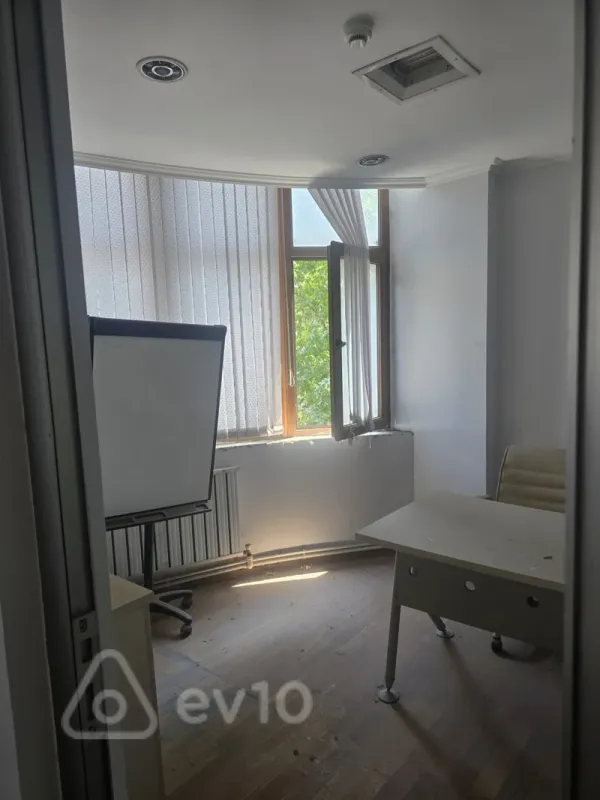 Satılır mənzil 676 m²