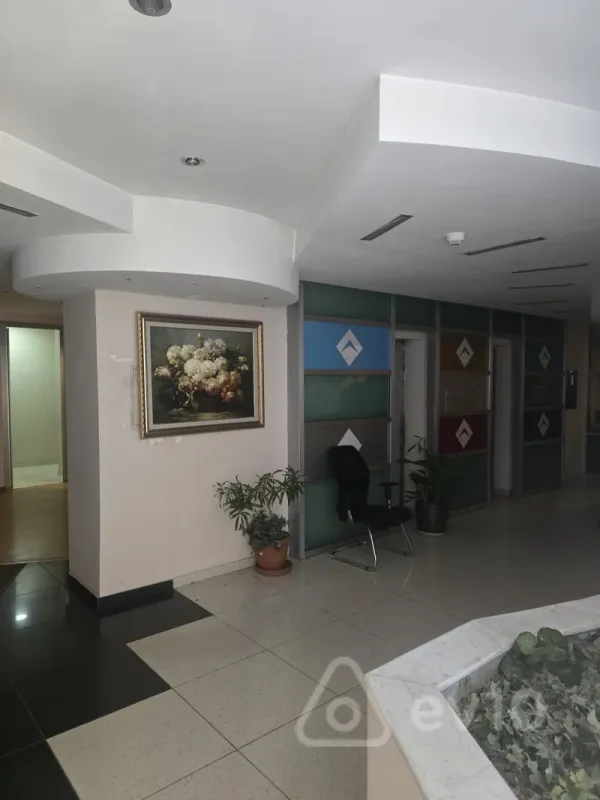 Satılır mənzil 676 m²