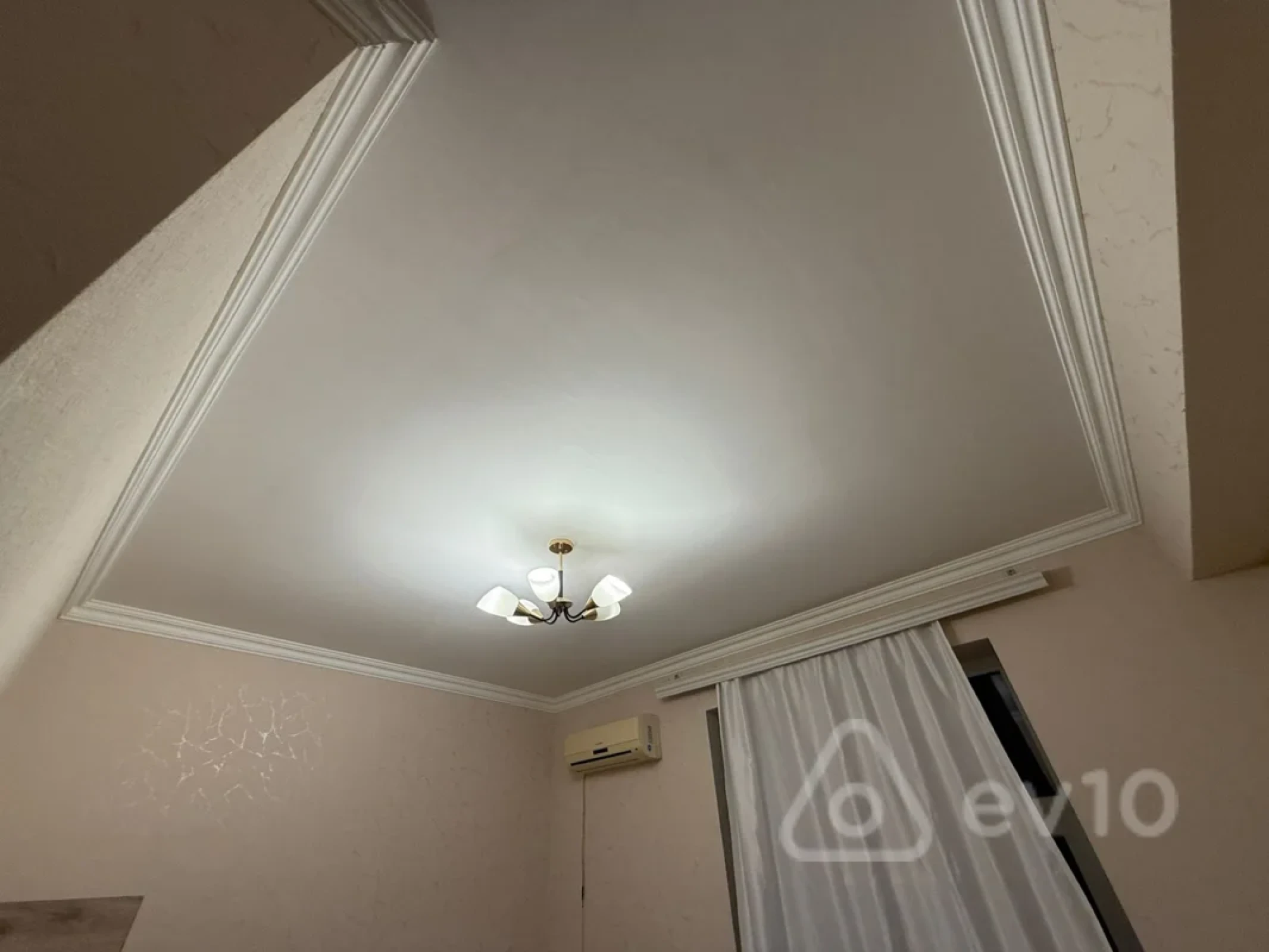 Satılır 2 otaqlı yeni tikili 60 m²