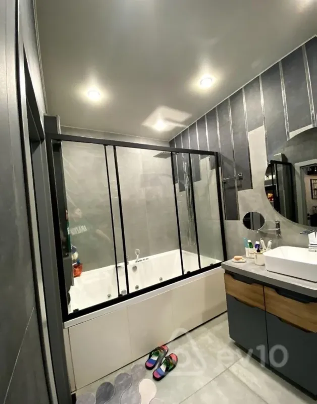 Satılır 3 otaqlı yeni tikili 109 m²